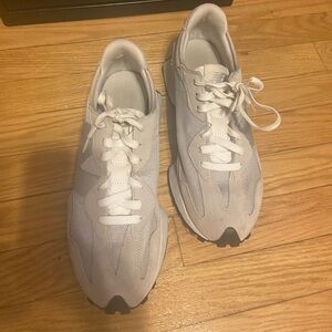 New Balance The Intelligence Choice 327 Sneakers